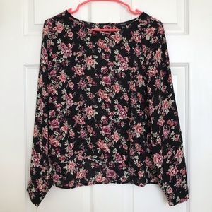 Gorgeous, Great Condition, Floral Blouse
